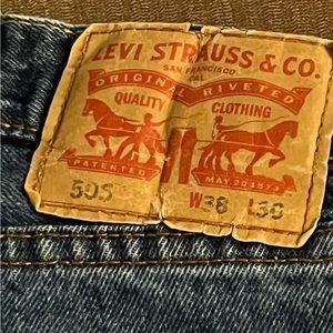 Levi’s 505 blue jeans size 3830.